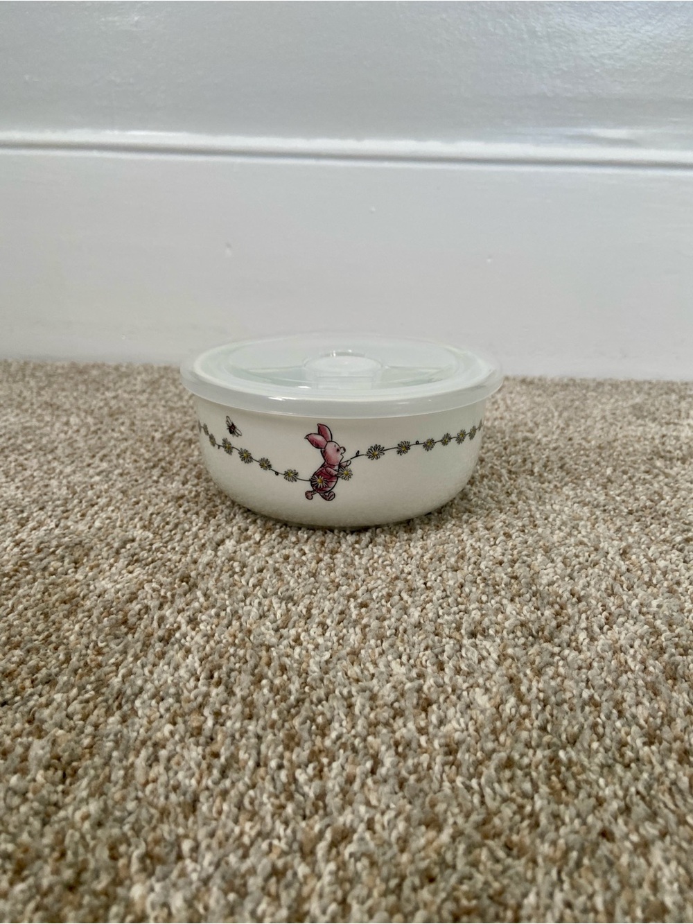 Disney Winnie the Pooh Ceramic Container Bowl W/ Pressure Lid Piglet